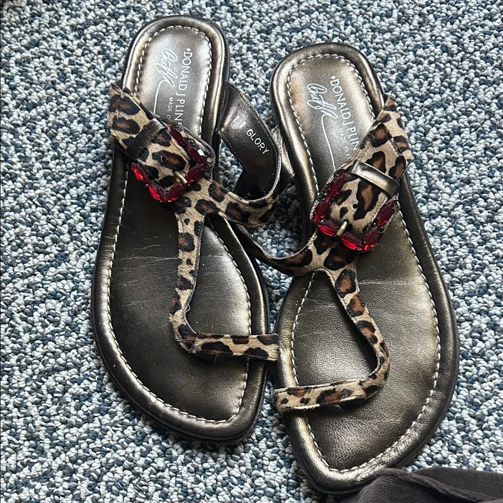 Donald J. Pliner Leopard Sandals with Red Details - Picture 5 of 6